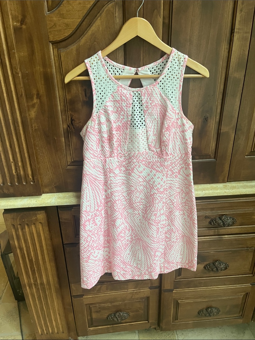 Lilly Pulitzer Pink and White Sleeveless Shift Dress.  Size 6